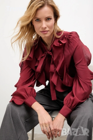 Неотразима риза ,вискоза,фербули, цвят червен, стандарт