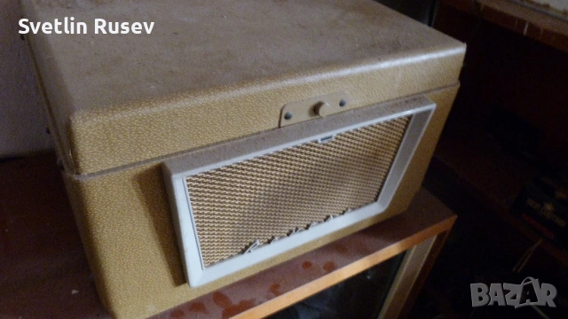 Лампов магнетофон