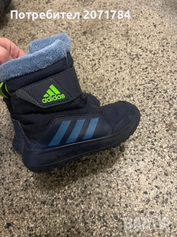 Ботушки Adidas 29 номер, снимка 3 - Детски боти и ботуши - 52436524
