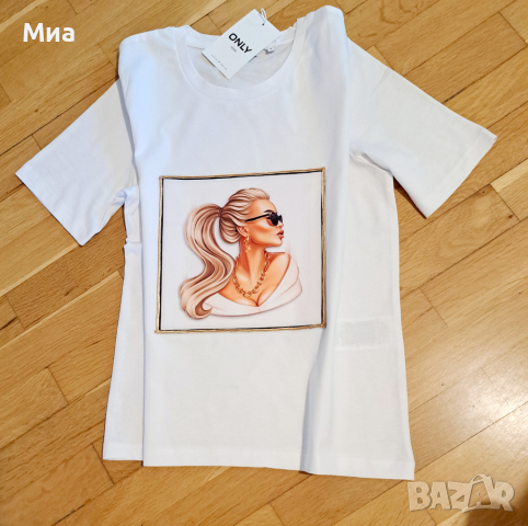 Дамска бяла тениска., снимка 1 - Тениски - 44839958
