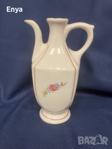 Порцеланова каничка за ракия 