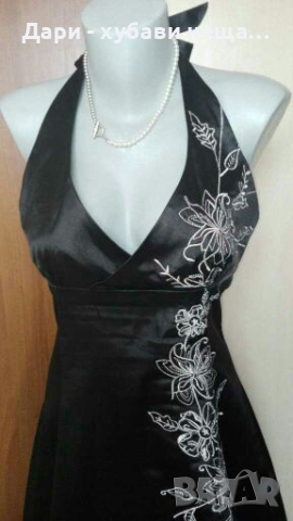 Черна рокля от сатен, гол гръб,със сребриста бродерия🍀❤M,M/L❤🍀арт.4106, снимка 4 - Рокли - 36307780