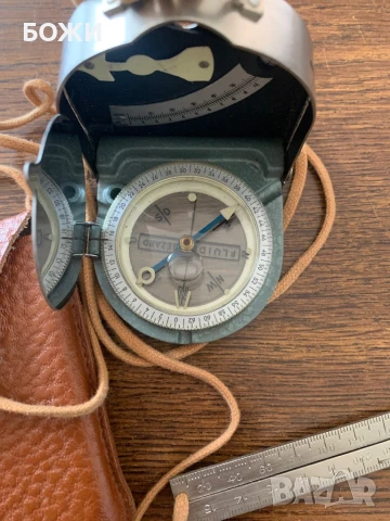 Компас Bézard | Германски военен уред от Студената война, снимка 4 - Антикварни и старинни предмети - 50924096