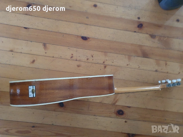 Акустична китара, снимка 4 - Китари - 53570429