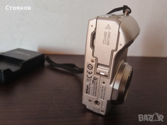 Nikon Coolpix P2 5.1MP Japan, снимка 12 - Фотоапарати - 45481242