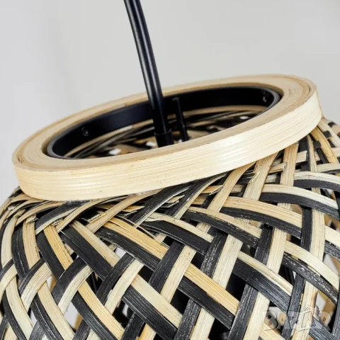 Полилей Лампа VENUS ратанова с три глави винтидж 50 см черна основа, снимка 4 - Лампи за таван - 51423444