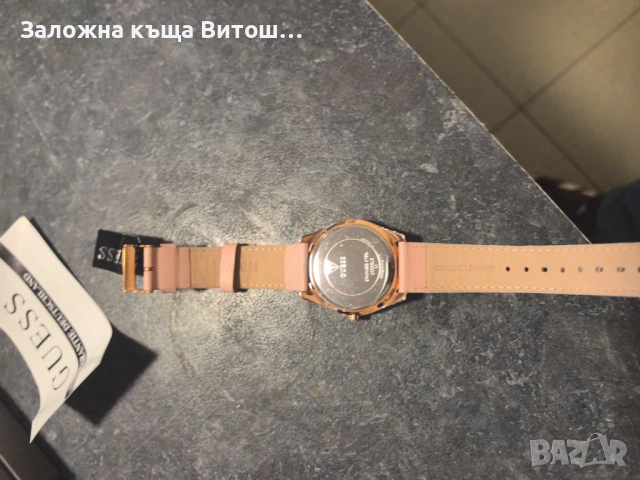 Дамски часовник Guess, снимка 8 - Луксозни - 52093806