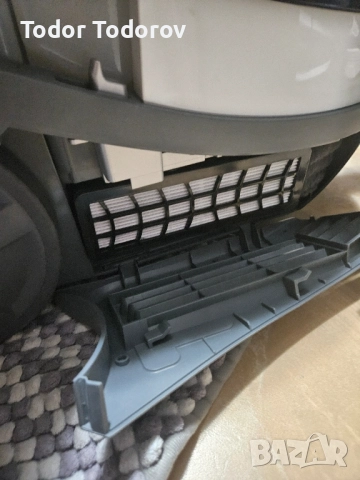 Bosch BWD41720- прахосмукачка за мокро и сухо почистване(СЪСТОЯНИЕ ОТЛИЧНО!!!), снимка 8 - Прахосмукачки - 52714132