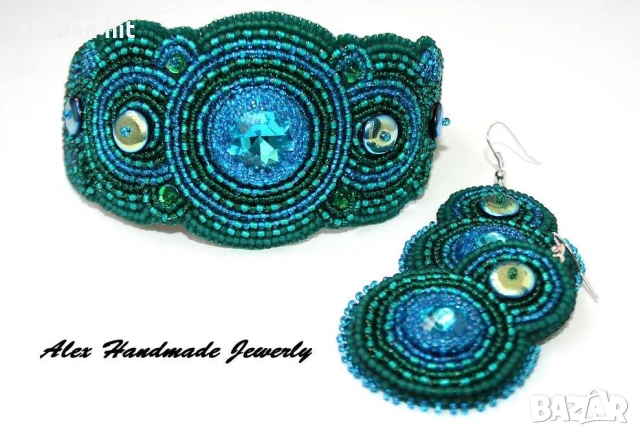 Ръчно изработен комплект с риволи кристали - гривна и обеци