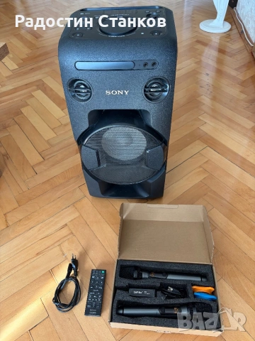 Sony MHC-V11 с 2бр. безжични микрофони