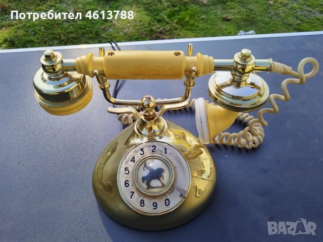 Стар руски телефон, снимка 2 - Антикварни и старинни предмети - 52262545