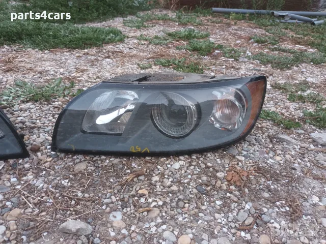 ляв и десен фар за волво в50 с40 03 - 07 VOLVO V50 S40, снимка 3 - Части - 55731856