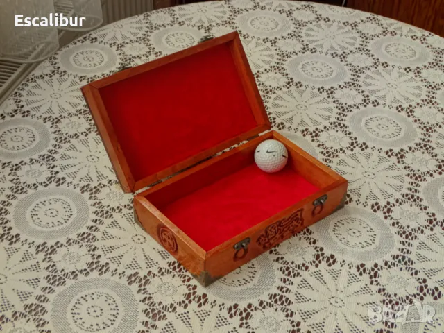 Резбована кутийка "Царевец", снимка 5 - Декорация за дома - 49784789