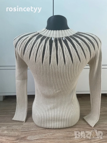 Бежова блуза , снимка 2 - Блузи с дълъг ръкав и пуловери - 52107957