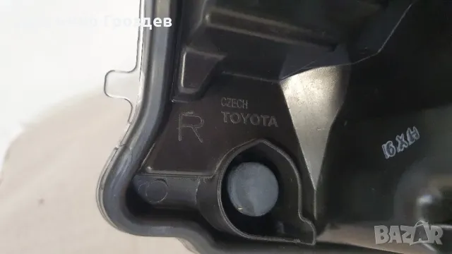 Оригинален десен фар за Toyota Yaris / Тойота Ярис  (2017-2020), снимка 12 - Части - 49660064