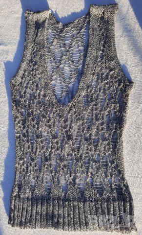 Сребристо пуловерче без ръкав плетиво размер Л, снимка 2 - Корсети, бюстиета, топове - 39091364