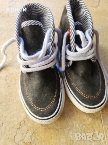 Детски кецове 26 номер, снимка 4 - Детски маратонки - 51625261