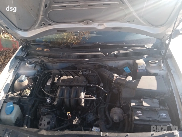 VW GOLF 4 1.6, снимка 6 - Автомобили и джипове - 52589345