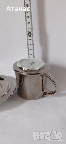 Швейцарска порцеланова чаша за кафе , снимка 3 - Чаши - 44584122