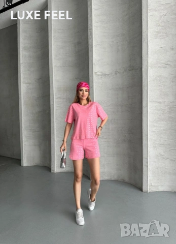 ✨ Дамски Комплекти 