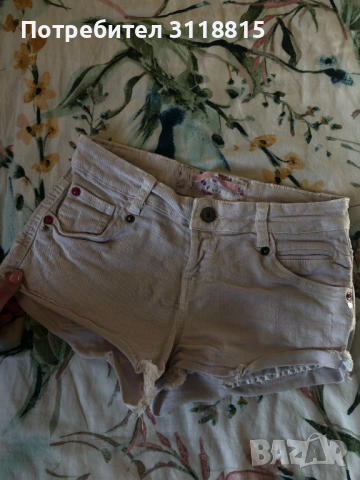 Къси дамски/детски панталони, размер XS, снимка 2 - Къси панталони и бермуди - 44827926