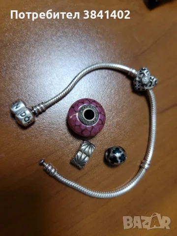 Гривна Pandora с талисмани, снимка 5 - Гривни - 55972268