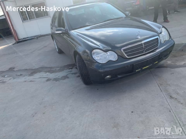 Mercedes-Benz C220 CDI, снимка 4 - Автомобили и джипове - 36032524