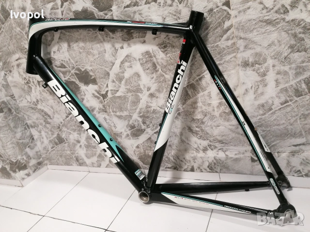 Bianchi IMPULSO шосейна рамка, снимка 8 - Велосипеди - 53667935