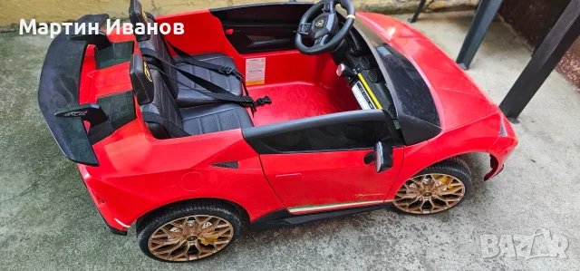 Продавам Акумулаторна Кола LAMBORGHINI HURACAN Червен 12V, снимка 3 - Електрически играчки - 55793181