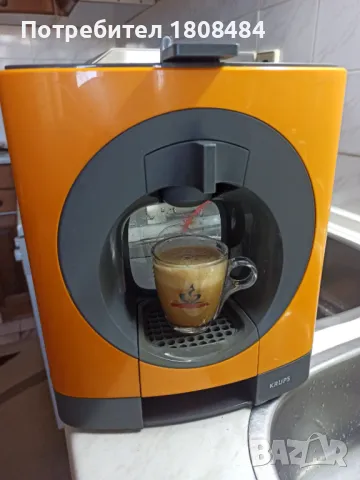 Кафемашина Крупс с капсули Долче Густо, работи перфектно и прави страхотно кафе с каймак , снимка 2 - Кафемашини - 49388393