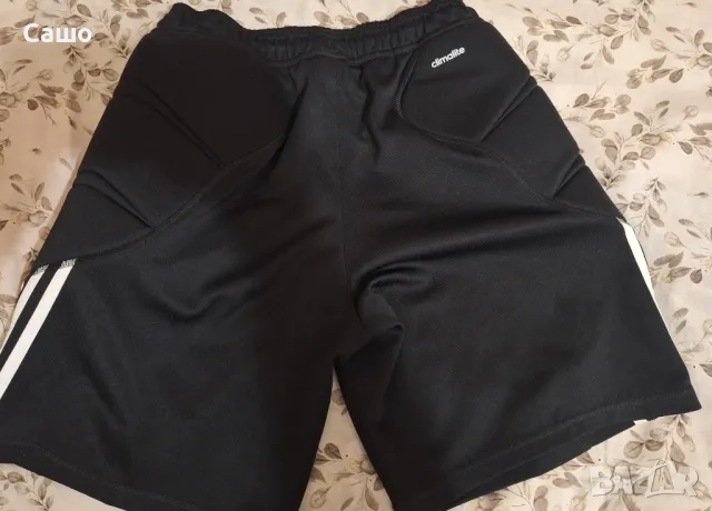 Вратарски къси гащи Adidas , снимка 2 - Спортни дрехи, екипи - 49945833