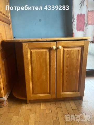 Шкаф чам с място за хладилник бар