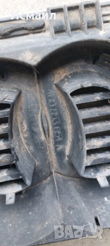 Решетка за преден капак за Ауди А6, снимка 3 - Части - 38905224