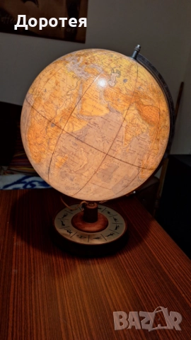 Стар светещ глобус