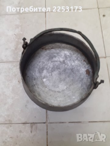 Голям меден котел с месингова дръжка,стар и рядък, снимка 1
