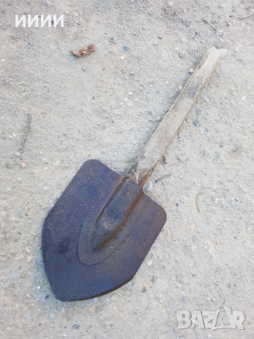 Окопна лопатка шанс , снимка 2 - Антикварни и старинни предмети - 52324204