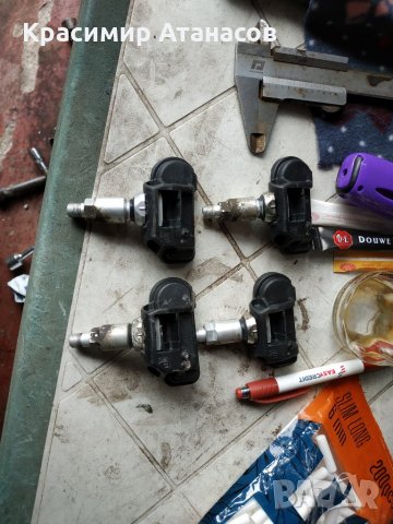 Датчици за налягане в гумите Mercedes, снимка 2 - Части - 33802624