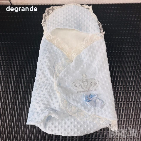 Порт бебе с коронка и панделка наличен в бяло светло синьо и розово 