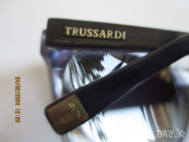 Слънчеви очила Trussardi, снимка 6 - Слънчеви и диоптрични очила - 44445672