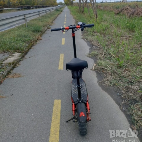 Електрически скутер, тротинетка със седалка 1200W 18AH, 55 км/ч, снимка 4 - Мотоциклети и мототехника - 51943122
