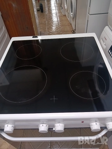 Свободно стояща печка с керамичен плот VOSS с две години гаранция!, снимка 3 - Печки, фурни - 53252979