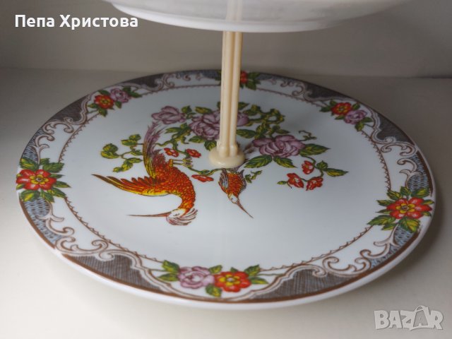 Порцеланова триетажна поставка Чехия, снимка 2 - Прибори за хранене, готвене и сервиране - 40685418