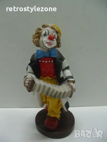 № 7777 стара фигура - клоун   - размер - височина 15,5  , основа 6,5 см  - синтетика 