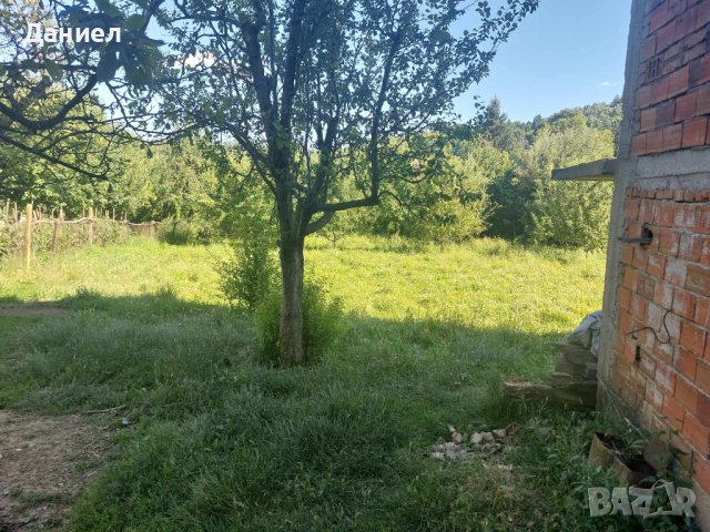 Продавам самостоятелна къща на 2 етажа с таванско и сутерен, снимка 4 - Къщи - 41510689