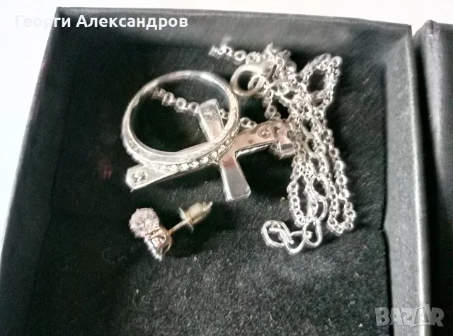 SWAROVSKI - СКЪПОЦЕНЕН Нежен Комплект КОЛИЕ с КРЪСТ ОБЕЦИ и ПРЪСТЕН в Оригиналната Кутийка СВАРОВСКИ, снимка 4 - Бижутерийни комплекти - 56156518