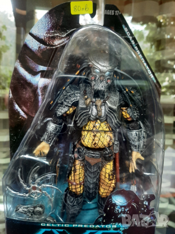 Екшън фигури на Joker Cat woman и Predator, нови с кутия, снимка 9 - Колекции - 36238836