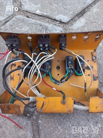 Табло с прекъсвачи/копчета / ключове , снимка 5 - Индустриална техника - 51800072