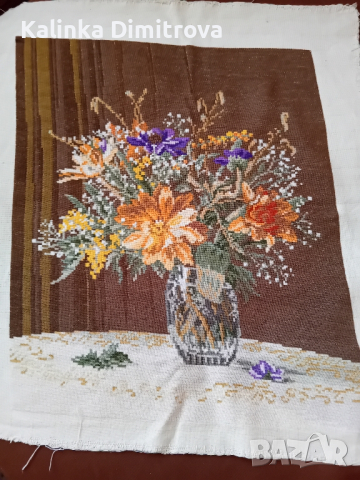 Гоблен ваза с цветя.