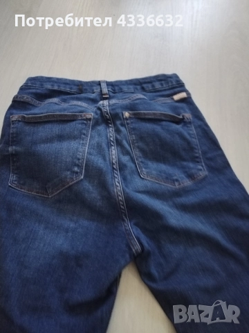 Дамски дънков пантолон! Размер-М Л, снимка 3 - Дънки - 51796729