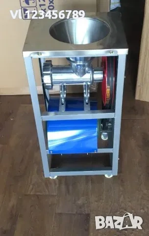 Алуминиева месомелачка №32+стойка с плот и фуния на колела +мотор 2,2 kW, снимка 2 - Месомелачки - 53817391